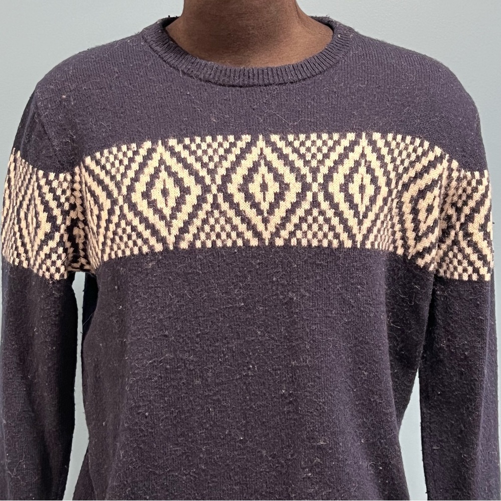 Men’s J Crew Always Intarsia Wool Fisherman Crew Neck Sweater Large Navy - Picture 3 of 10